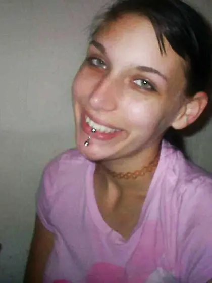 GERMAN LADIES REVEALED - SMASH INSANE PETRA