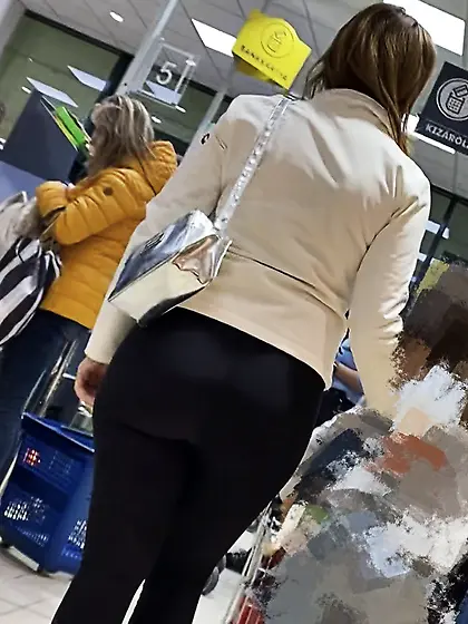 Hot Mature Perfect Milf Pawg Spandex Ass Vtl