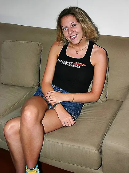 Jim slips young teen