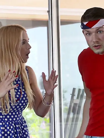 Kinky guy drills girlfriend