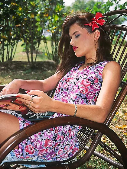 Smoking hot chick multi