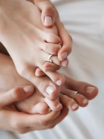 Feet i need to suck on