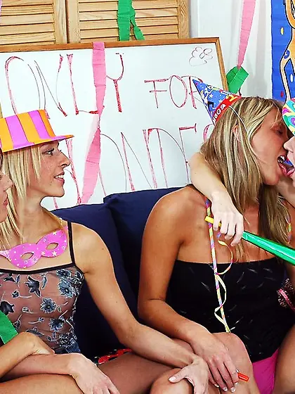 Regina C, Cindy E, Yasmin and Lesley D pics