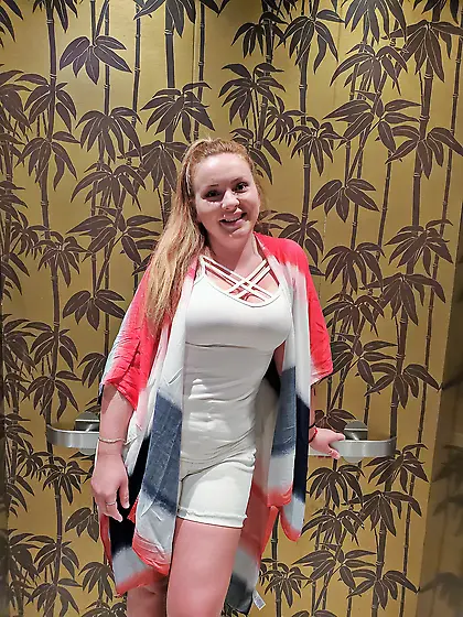 Cucky betrayed Leslie from the fish house