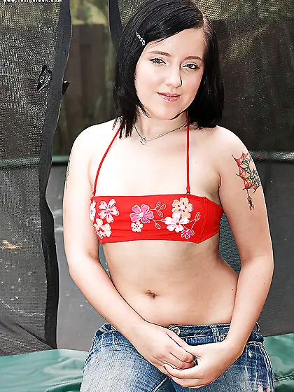 Little vibrator masturbation