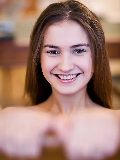 Francine A takes her dress off and shows us her hungry deep hair