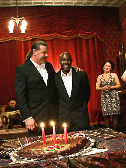 Black guy bangs chick