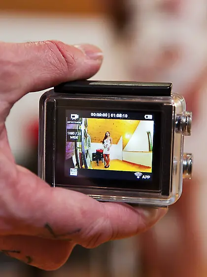 Blue-eyed Bella Scaris frees big tits for Luke Hotrod cumshot