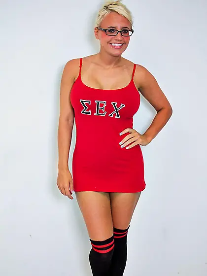 Gorgeous Jacky Joy is naughtily playing with her big bouncing an