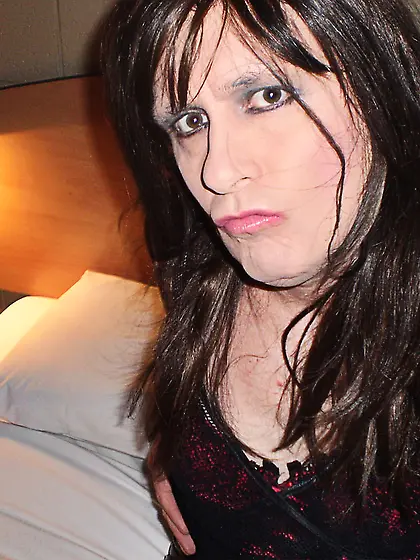 Randy male chick loves