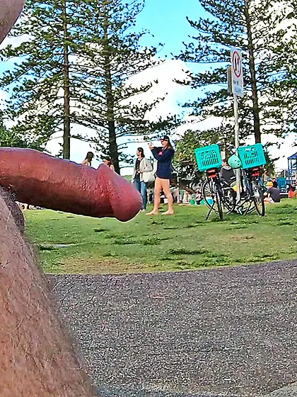 WNBR Byron Bay public erection happy hoots & grins