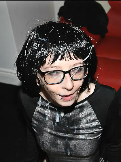 Vintage Facial cumshot On Dirty Slut