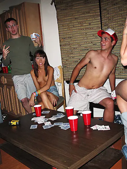 Slutty amateur gf blowjob