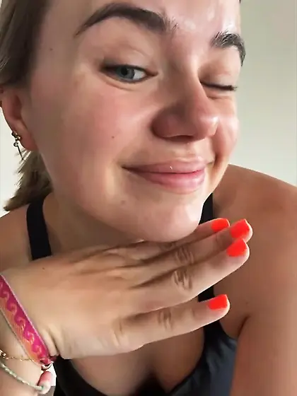 Petite teen Roos in the gym