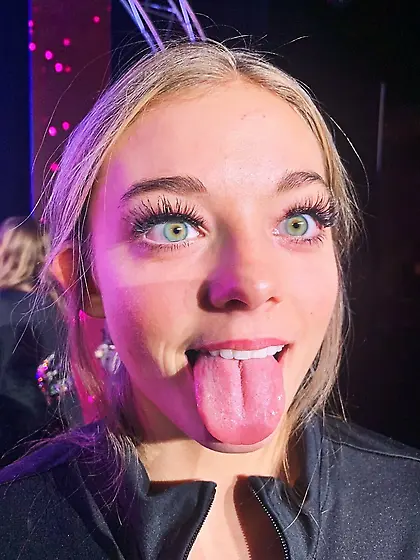 Tongue slut