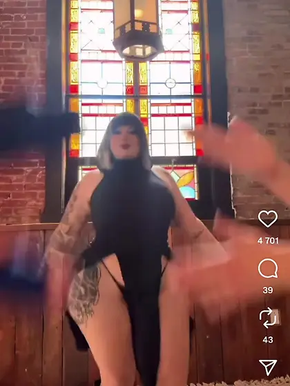 Cum all over that slut, she made me so hard, tribut