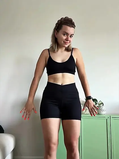 Petite teen Roos in the gym
