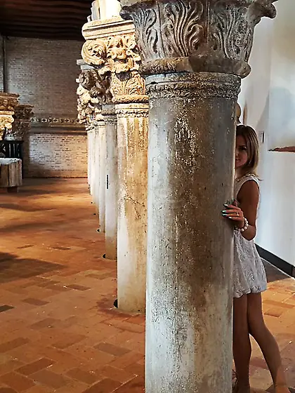 Camgirl tiny tits dildo