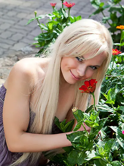 Tempting blonde hot dress