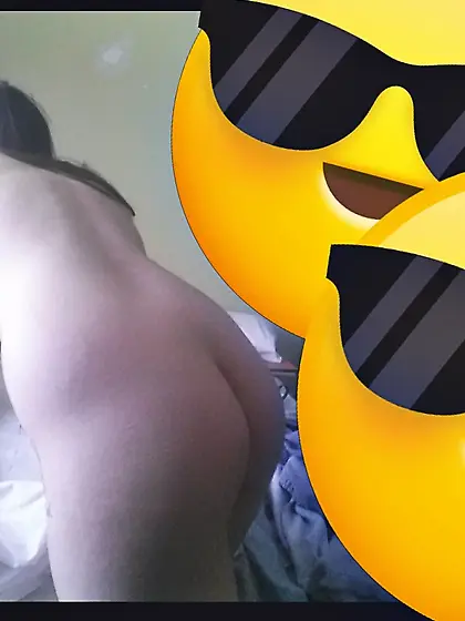 Spy pics---woman spied white thong panties 2 of 2