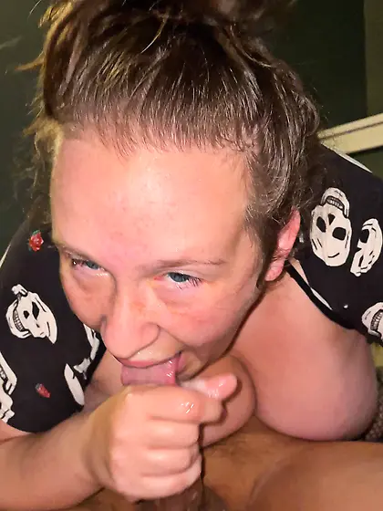 Jess New Hampshire wanna use her?lemme know