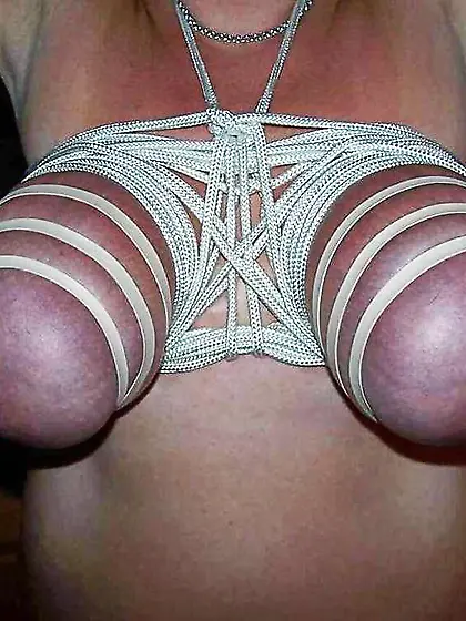 TITTY RESTRAIN BONDAGE