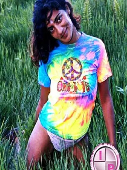 Sexy Indian saggy tits