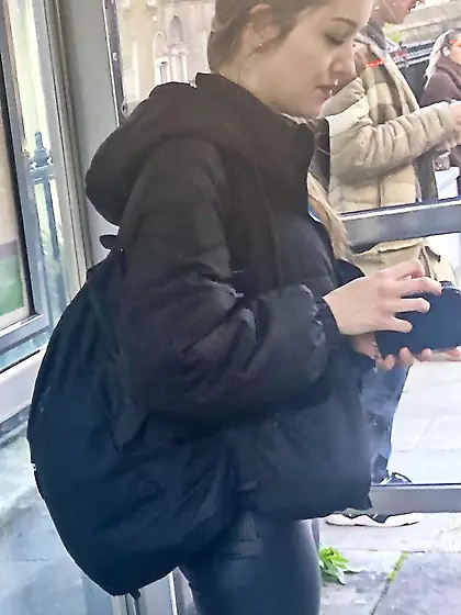 You know they’re ovulating when they dress like