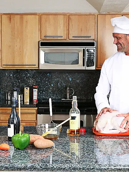 Chicken excited experienced chef and he decided to fuck and crea