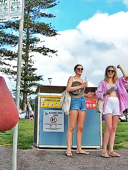 WNBR Byron Bay public erection happy hoots & grins