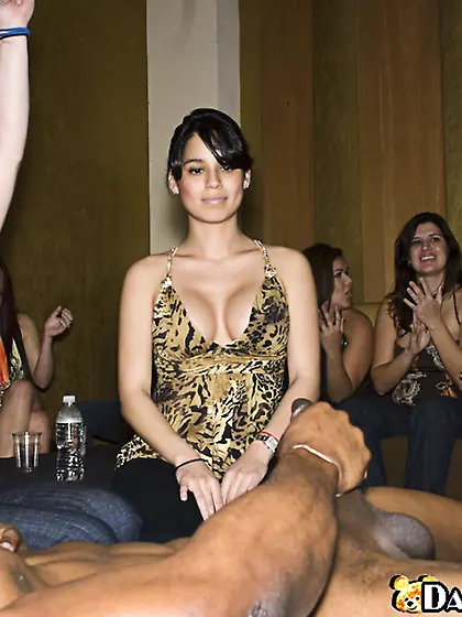 Beautiful stripper blowjob