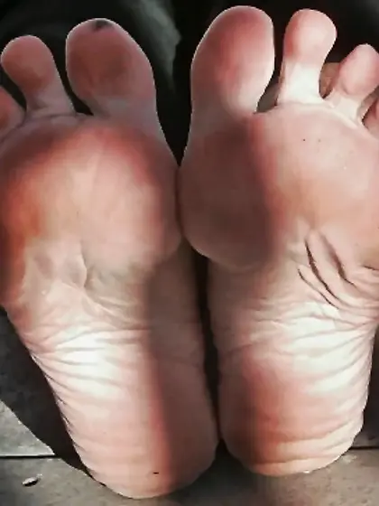 MysweetFeet4U2C
