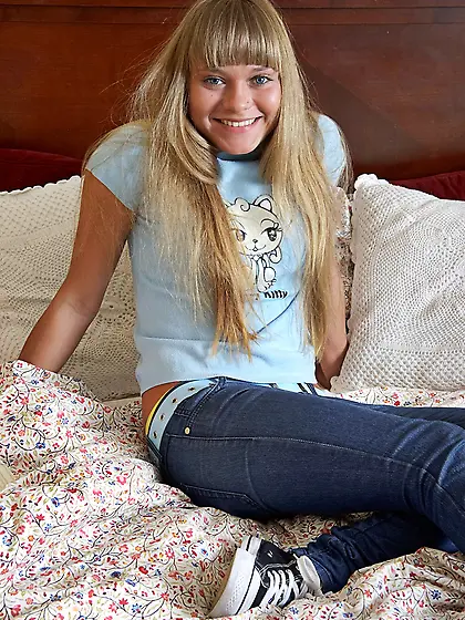 Lucky guy throbbing dick