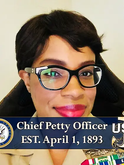 Shalanda tried to hide her face while flashing