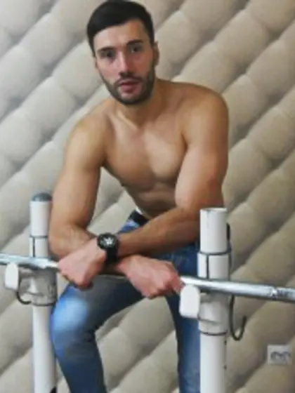 Brunette Craigramirez Smoking.