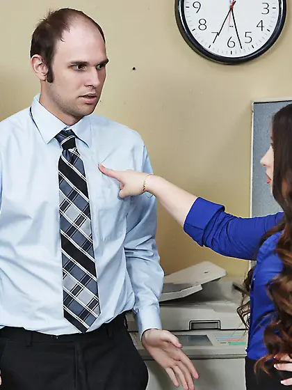 Big booty brunette gets her pussy stuffed while at the office