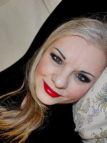 White mature blonde hair