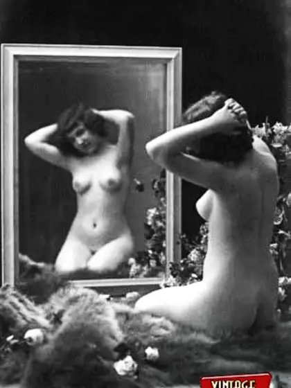 Vintage ladies showing nude
