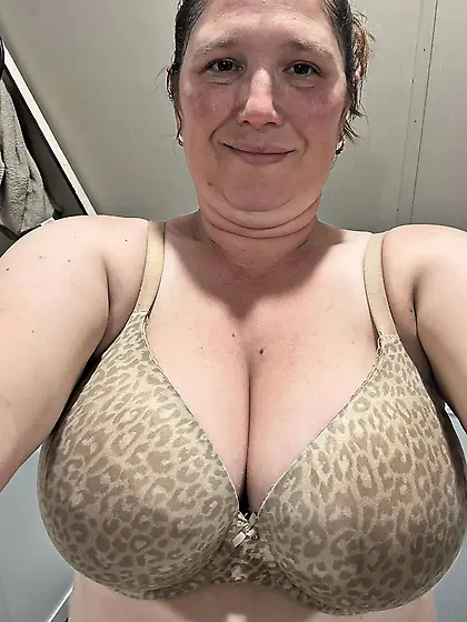 MILF Megan