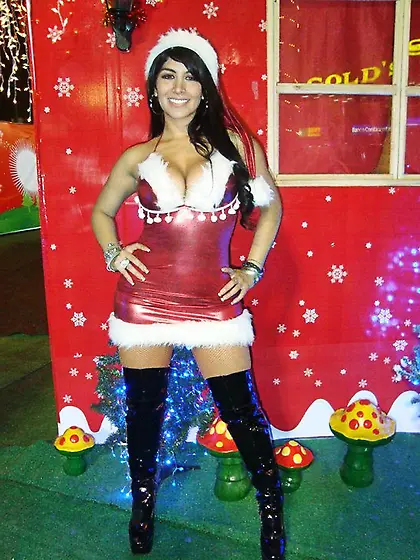 Leysi Suarez - red latex