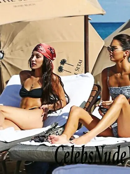 Bella Hadid & Kendall Jenner Bikini