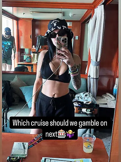 Kayla Najvar of Omfg slots