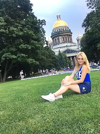 18yo blue eyes girl teen