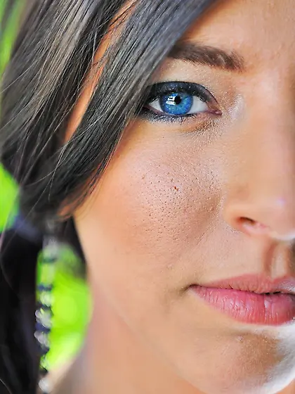 Teen Madeline vibraking