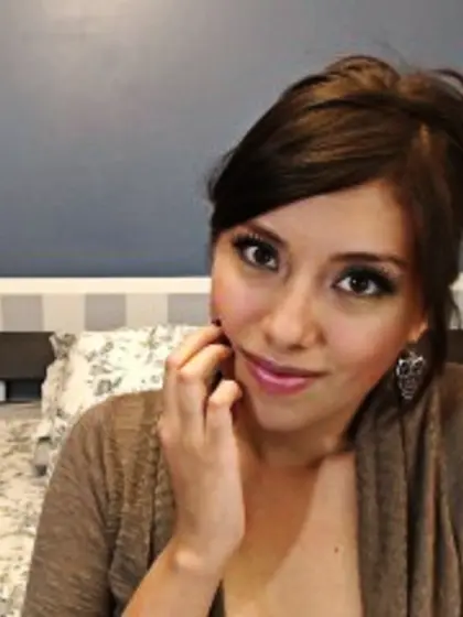 Brunette dulce perform anal