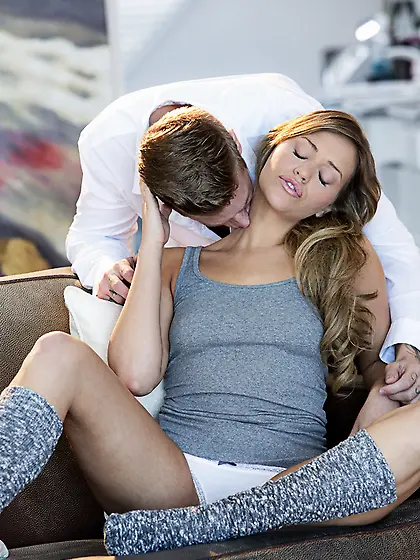 Youthful blonde porn star gets stripped for a taste of her tight