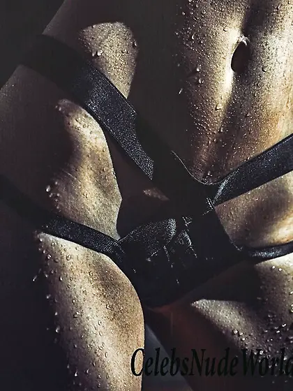 Bikini pics of Julia Lescova