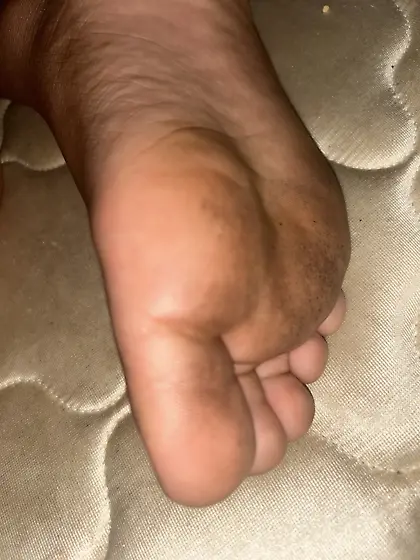 Sleep cousin(20) told me feel free to use her feet