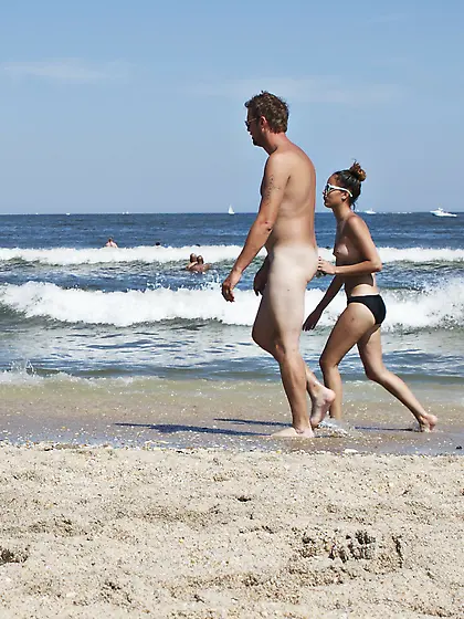Candid beach girls #01