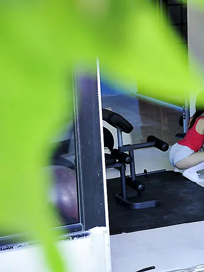 Tight and creamy teen girl Emily Grey blows a dong and gets a ha